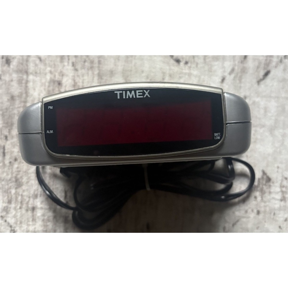 Timex T109S Loud Travel Alarm Clock Grey Battery Backup Tested & Works